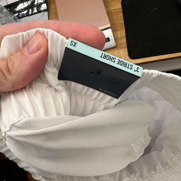 NWT DSG High-Rise Stride Shorts White Built-In Brief 3” Inseam Running Size XS - Picture 6 of 9